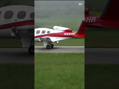 Cirrus SF50 Vision Jet Up Close Landing in Bern, Switzerland!