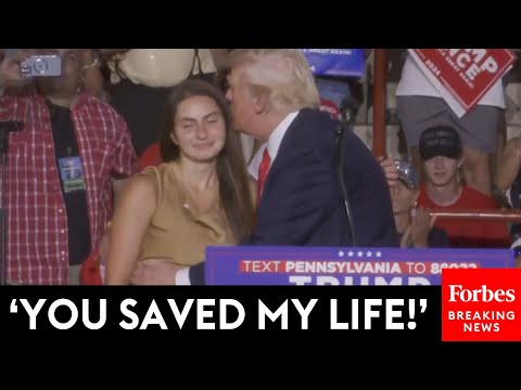 BREAKING NEWS: Trump Calls Woman Who Projected Chart That &#039;Saved My Life&#039; On Stage At PA Rally