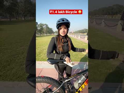 This fitness influencer owns a ₹1.4 lakh Bicycle 😳