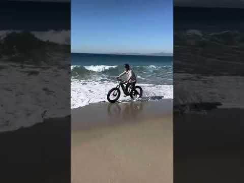 The waves got us good! 🌊 Would you ride your e-bike to the beach? 🏖️ #hovalpha #redondobeach