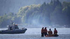 Navy Searches for Missing Crew After Fighter Jet Crash in Washington