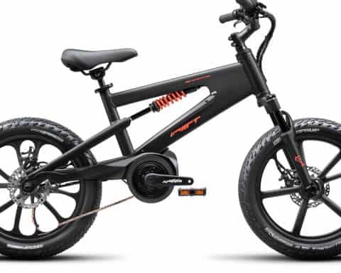 Get Riding: Hyper Jet Fuel Step-Over BMX E-Bike Available for Unbeatable Price