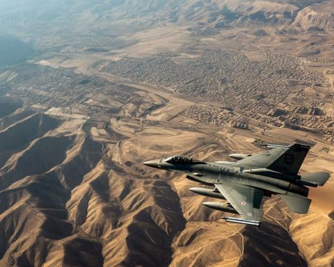 Shocking Airstrike: Israeli Jets Allegedly Enter Iran’s Airspace! What Could This Mean for Regional Tensions?