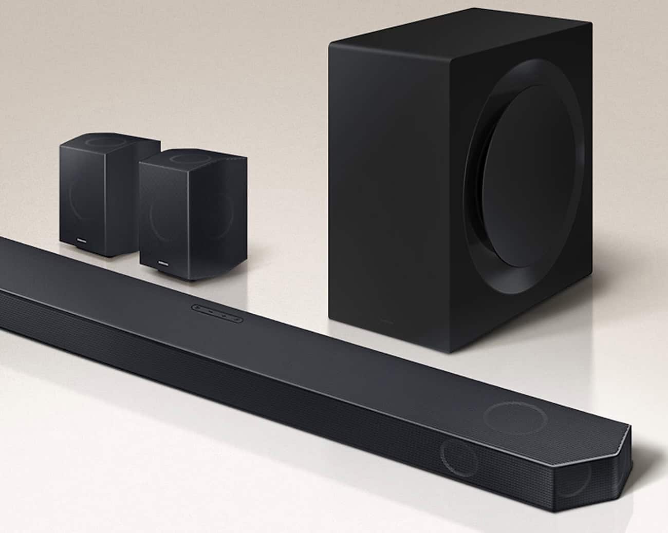 Samsung HW-Q990C Soundbar: En High-End Hjemmebiografoplevelse i Én Enhed