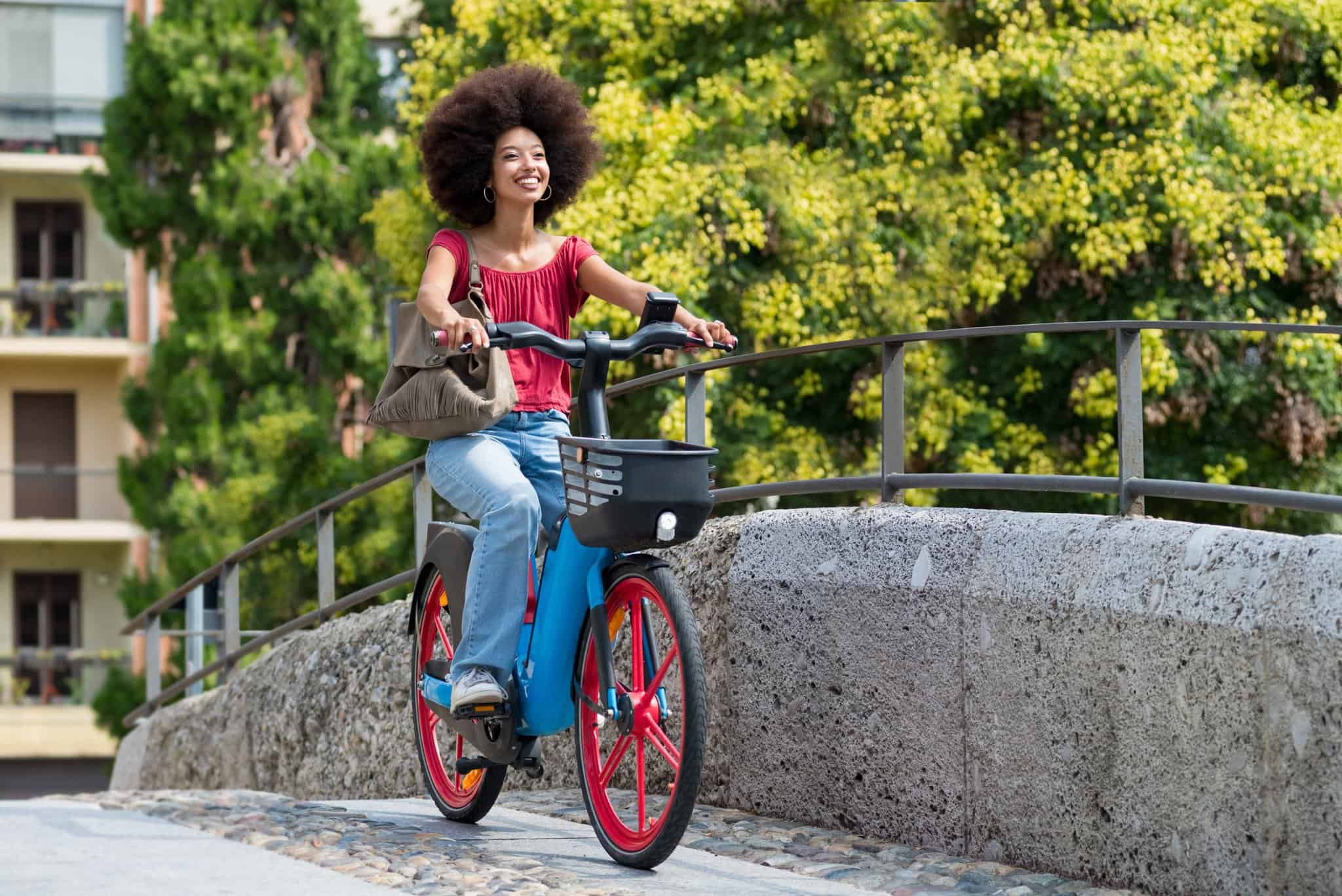 Exploring the Advantages of Riding E-Bikes: A Journey Towards a Greener Future