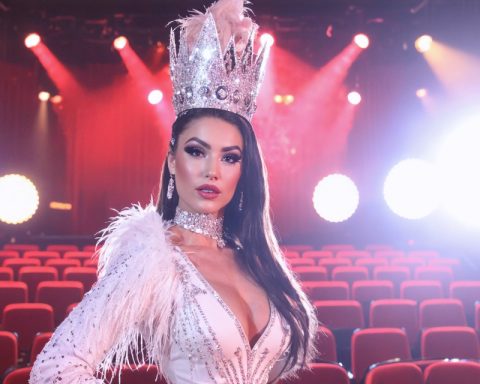 The Vegas Showgirl and Her Ultimate Spotlight: Transforming Life into Cinema Magic